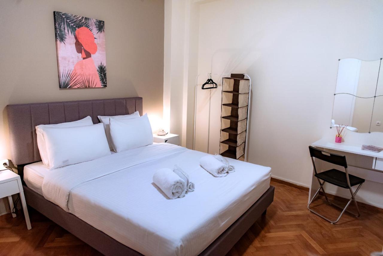 Plaka Apartment Atene Esterno foto