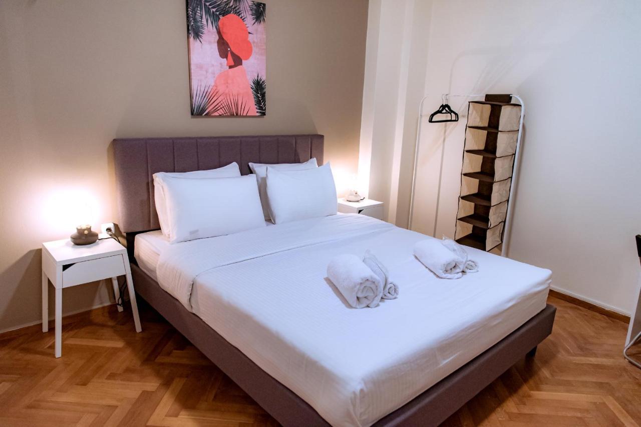 Plaka Apartment Atene Esterno foto