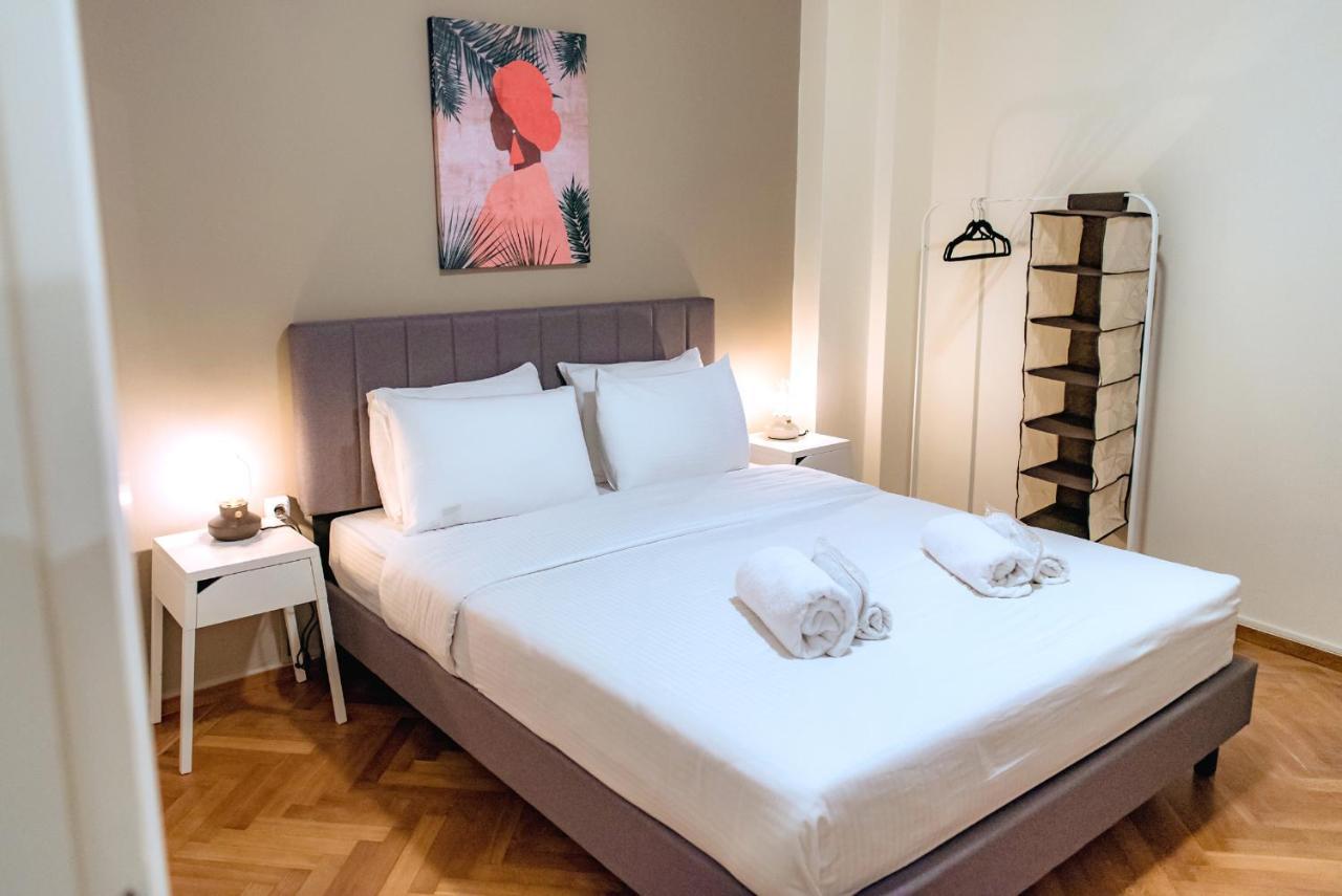 Plaka Apartment Atene Esterno foto